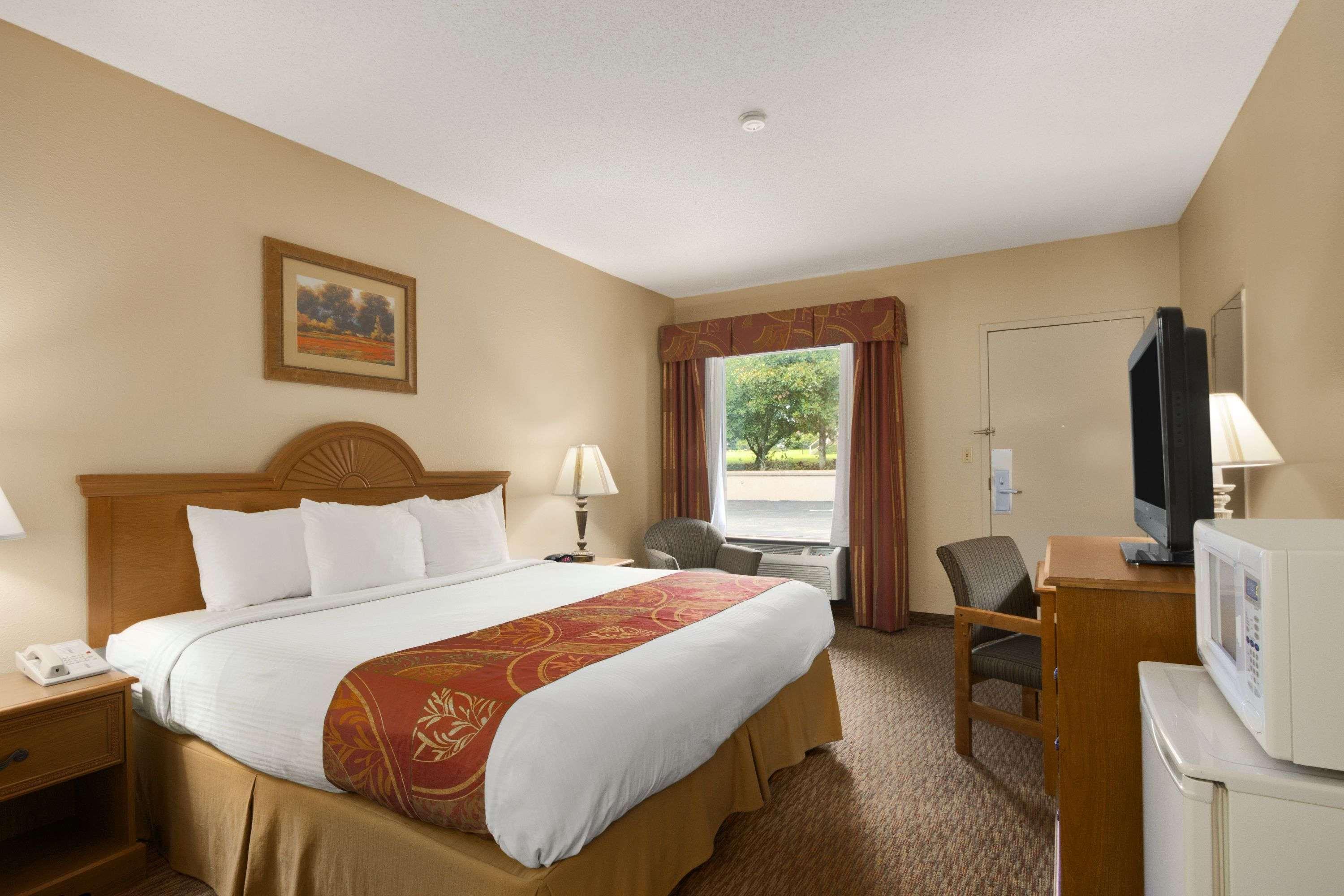 Days Inn By Wyndham Alexander City Exteriér fotografie