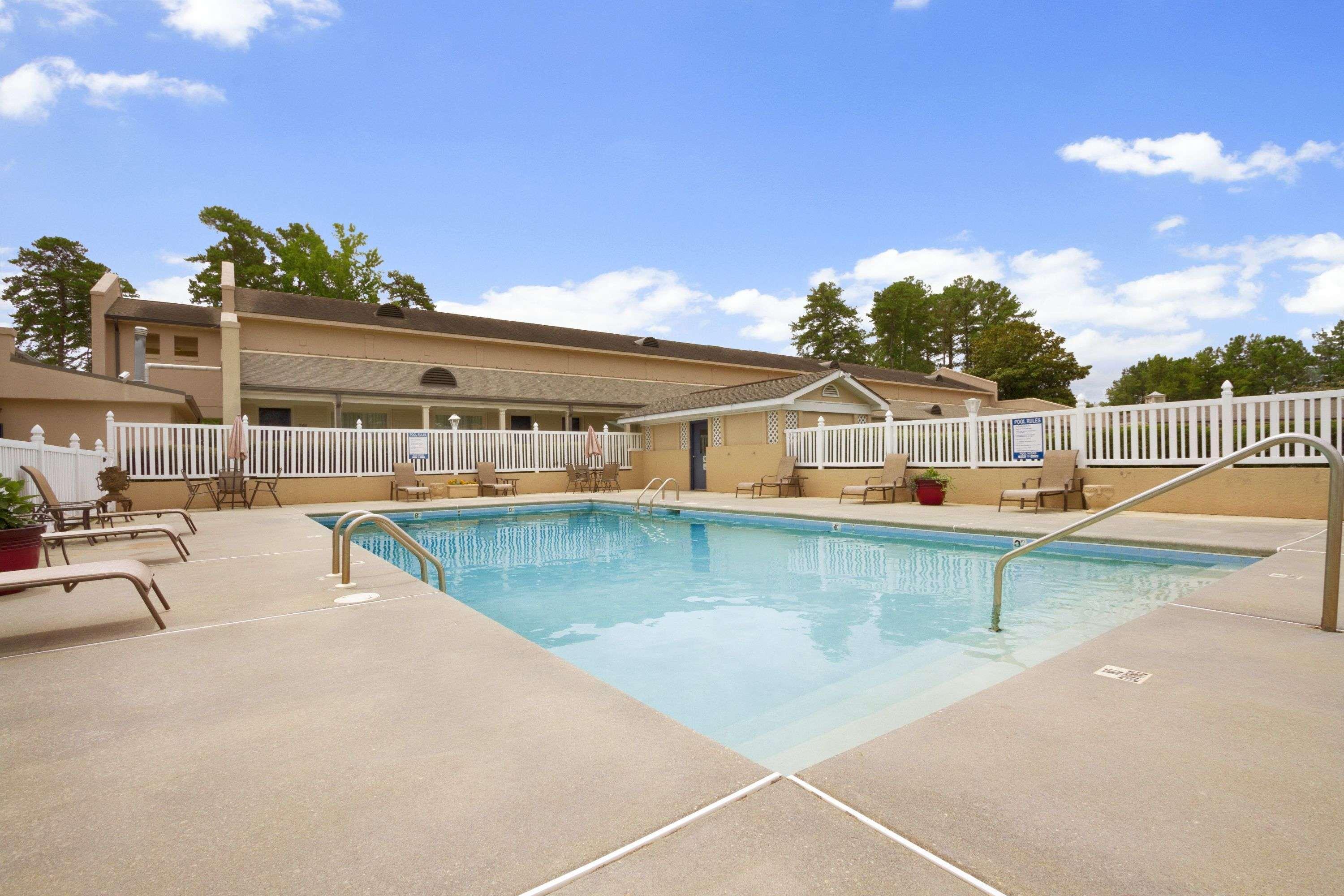 Days Inn By Wyndham Alexander City Exteriér fotografie